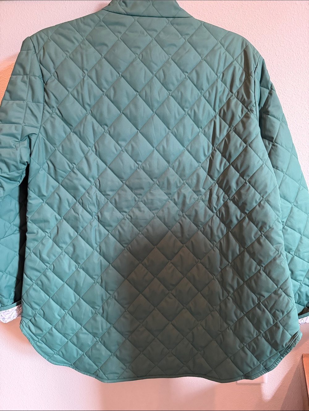 2026 Masters Green Quilted Jacket with Embroidered Yellow Logo - Picture 6 of 6